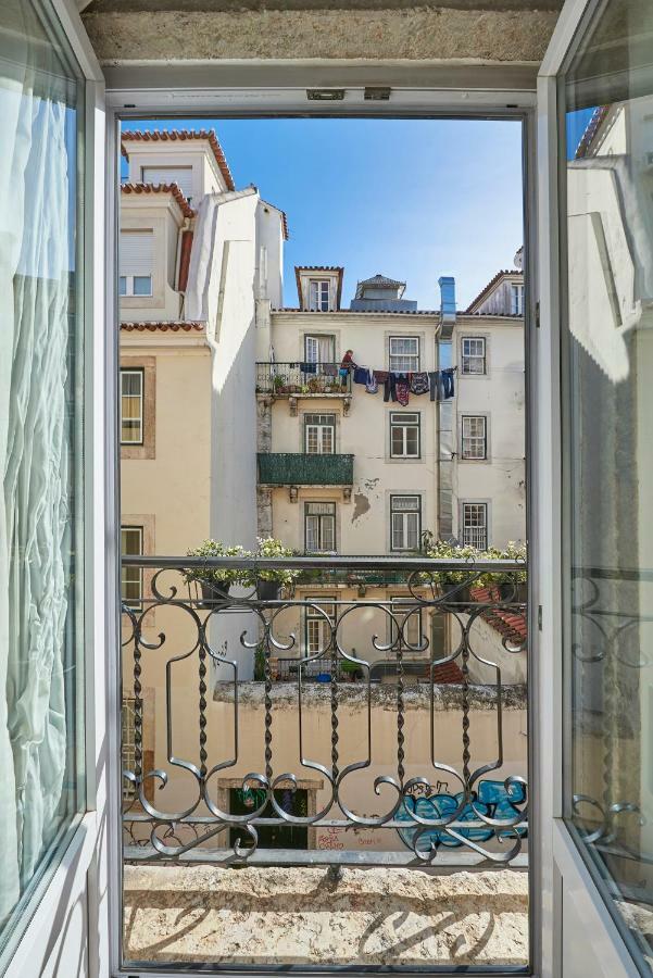 Salgadeiras Suites - Bairro Alto Lisbon Luaran gambar