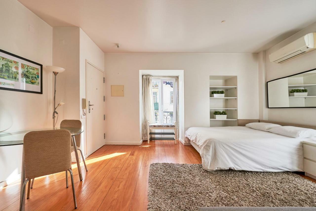 Salgadeiras Suites - Bairro Alto Lisbon Luaran gambar