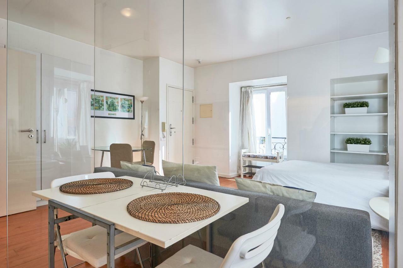 Salgadeiras Suites - Bairro Alto Lisbon Luaran gambar