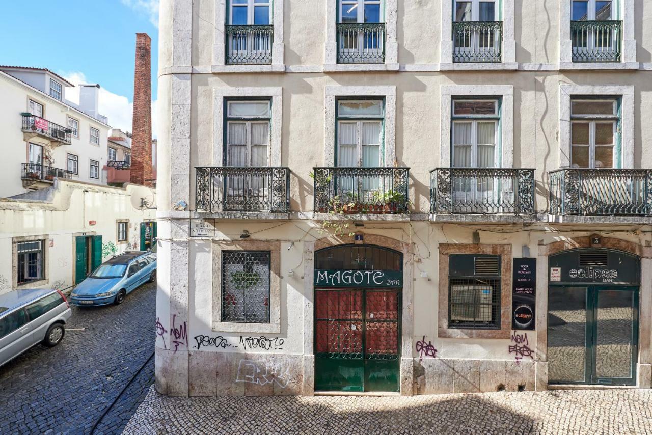 Salgadeiras Suites - Bairro Alto Lisbon Luaran gambar