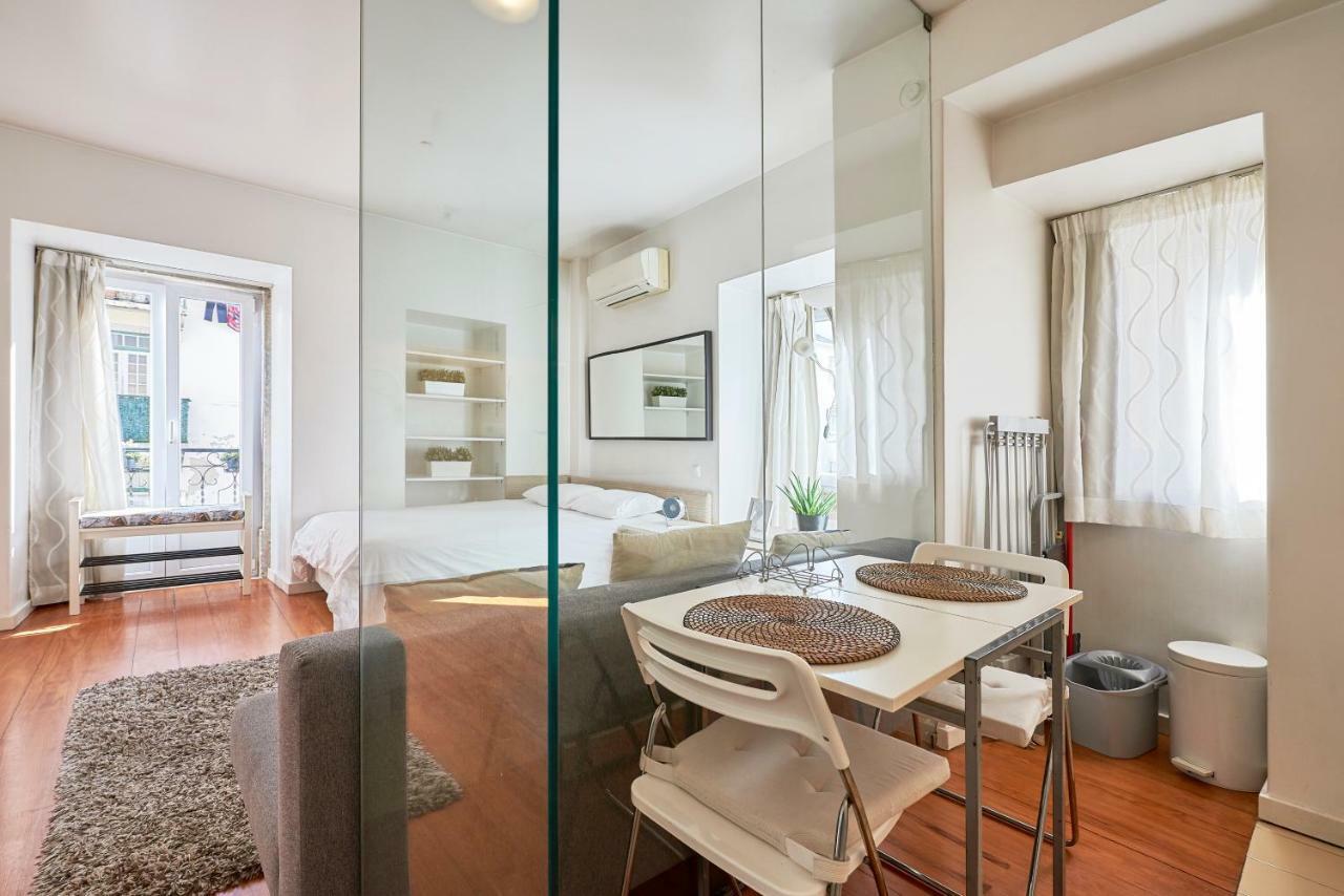 Salgadeiras Suites - Bairro Alto Lisbon Luaran gambar